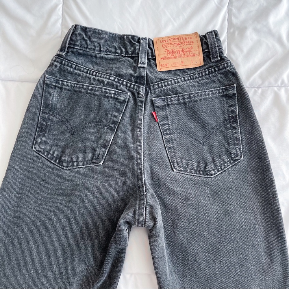 Perfect Black Levi's 512 high waisted mom jeans - Picture 5 of 9